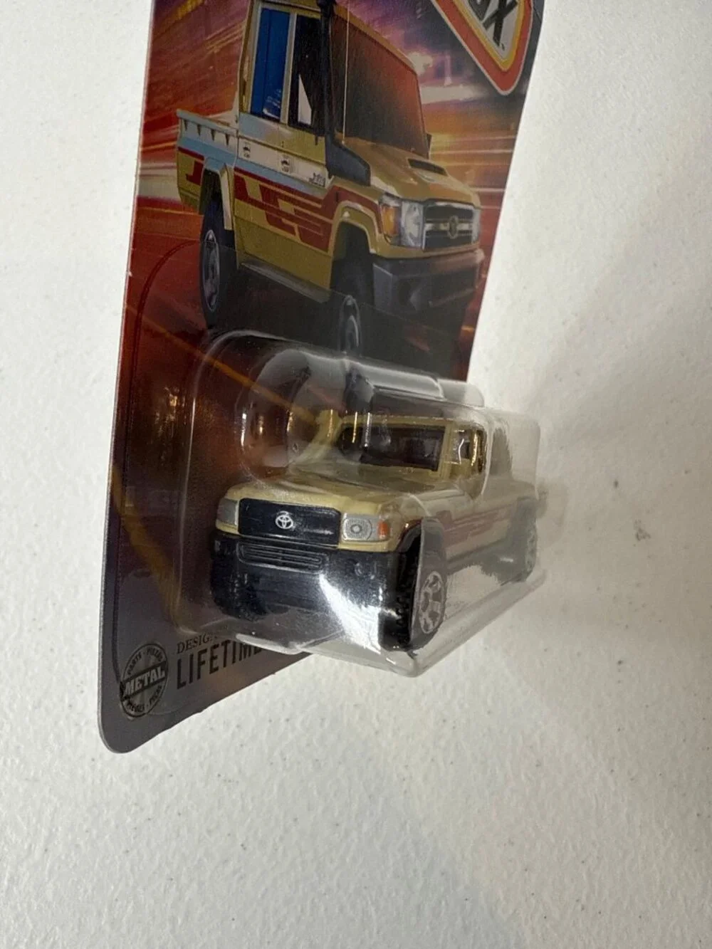 2025 Matchbox '17 Toyota Land Cruiser 78 Beige Red 108/125 Off Road 4x4 NOC